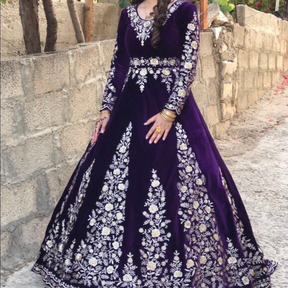 Traditional Palestinian Henna Dress